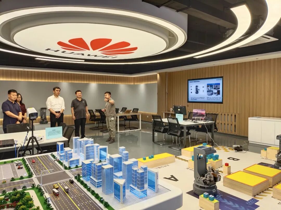 双方召开合作交流座谈会
