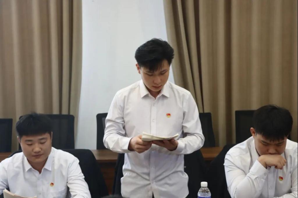 汽车工程系第一党支部于博学楼B座60