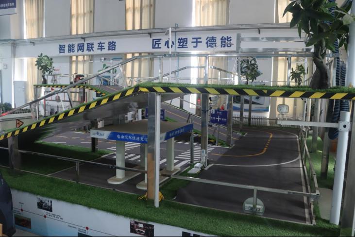 现有专任必赢3003登录宣布成为那不