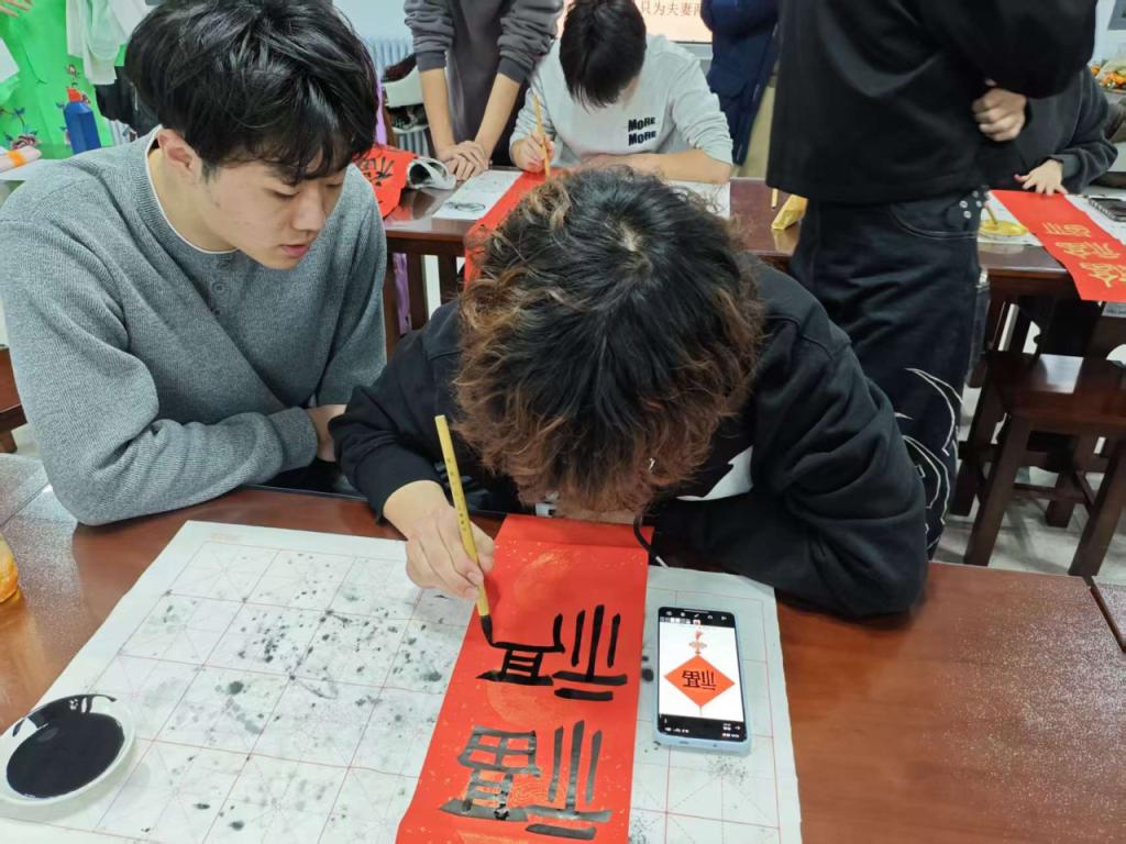 走进京剧实训室