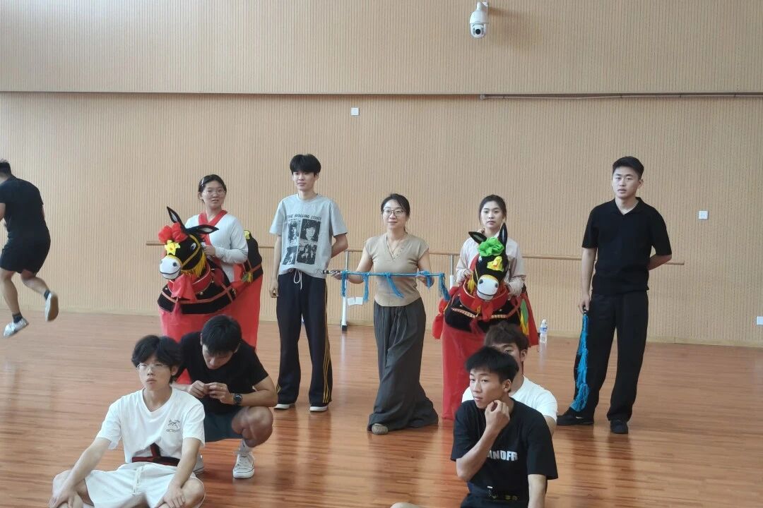 节奏雄浑厚重