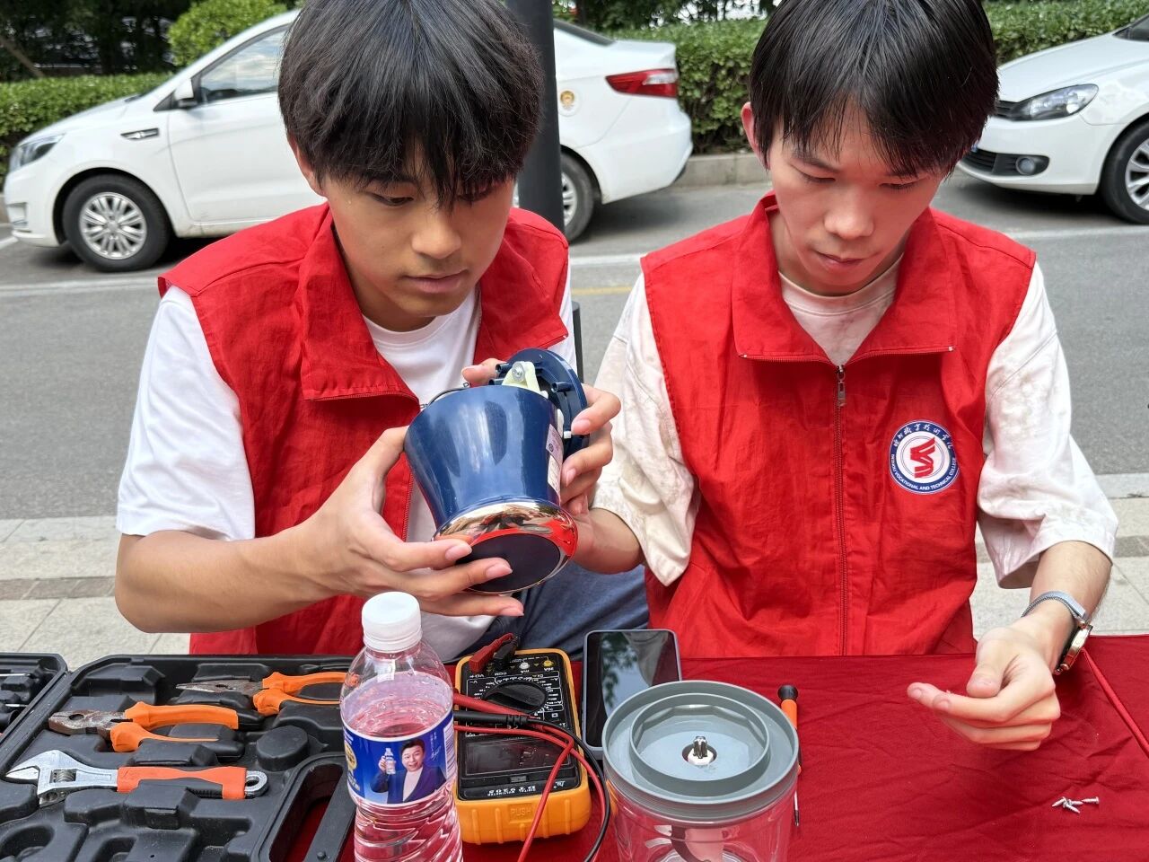 以专业技能服务社区