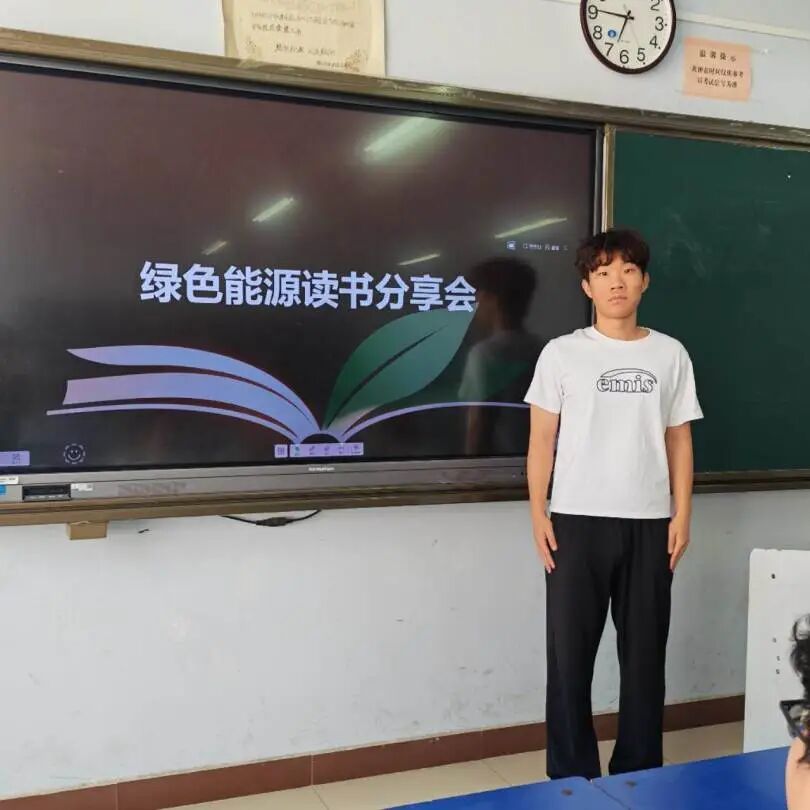 支部以团的组织阵地为依托