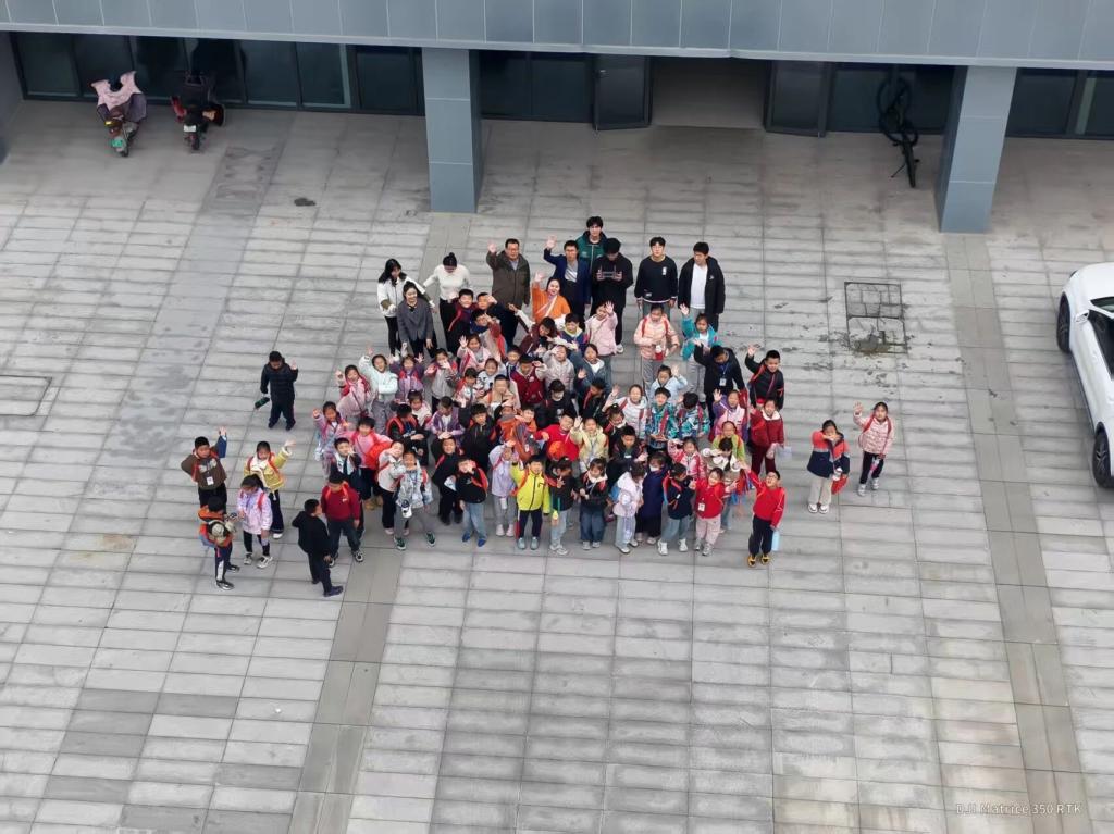 大大科学梦”为主题