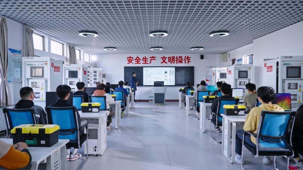 光伏电站运维实训室