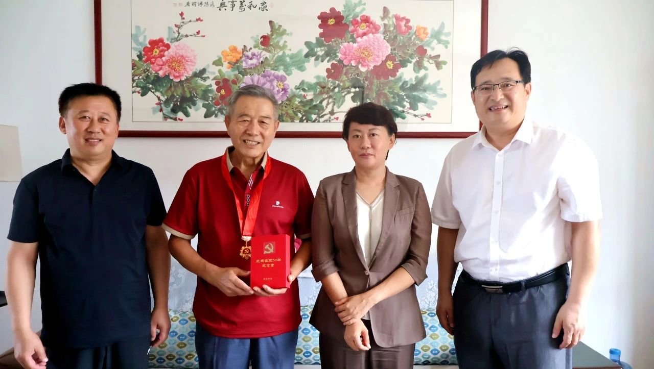 纪委书记卢长宾